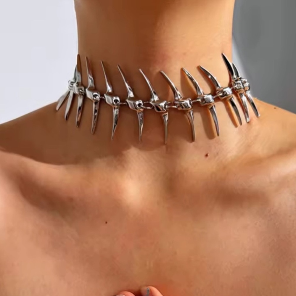 New! Modern Silver Spike Necklace (8764) - Picture 2 of 4